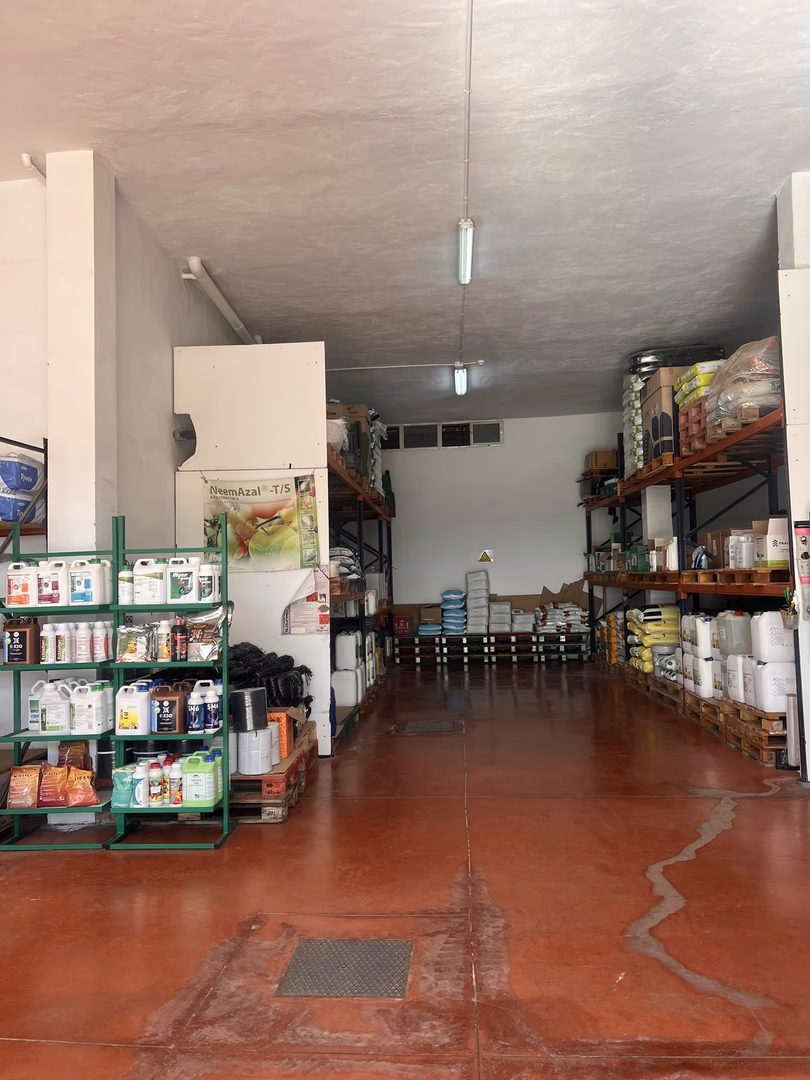 Suministros Agrícolas - Agustín López de Coca - Nosotros 23